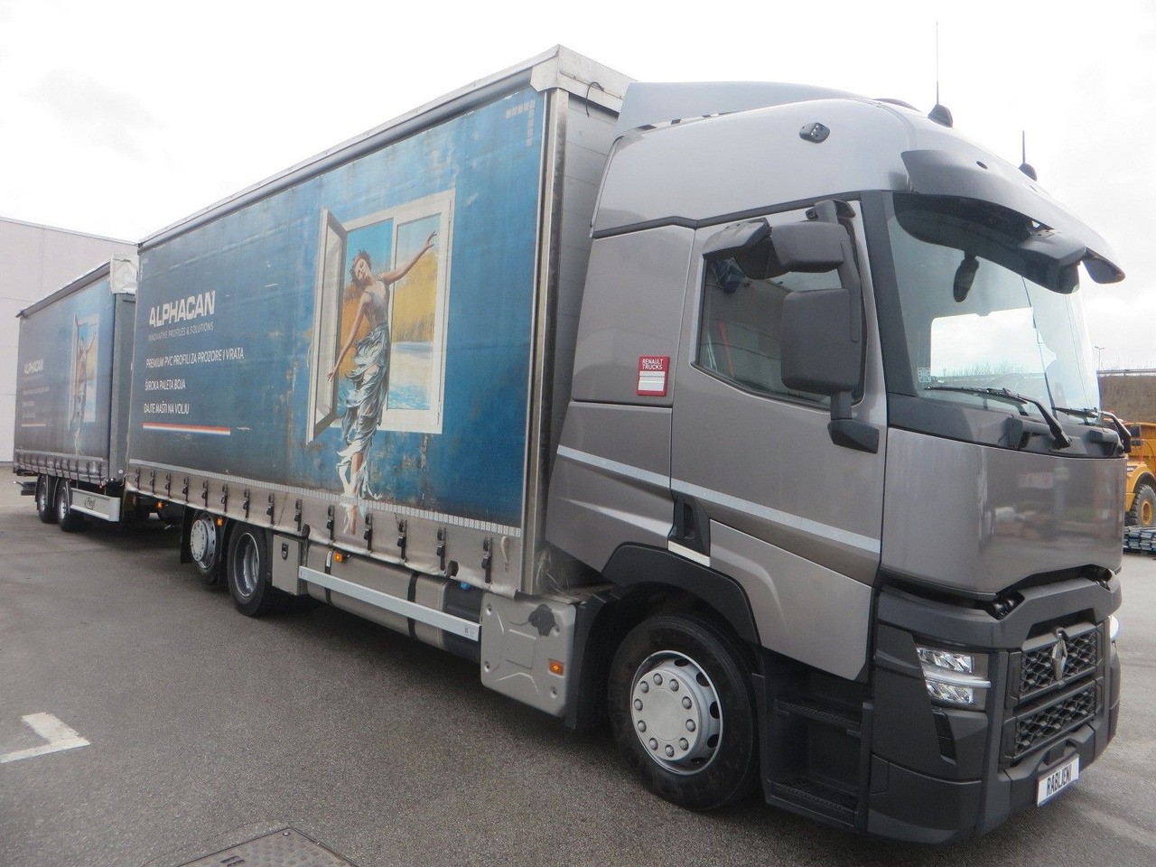 Renault T460 SC 6x2 tandem jumbo 114m3 - Curtainsider truck: picture 2 Renault T460 SC 6x2 tandem jumbo 114m3 - Curtainsider truck: picture 2