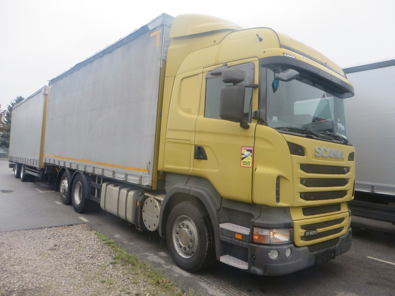 Scania R420 6x2 tandem 115m3 - Curtainsider truck: picture 2 Scania R420 6x2 tandem 115m3 - Curtainsider truck: picture 2