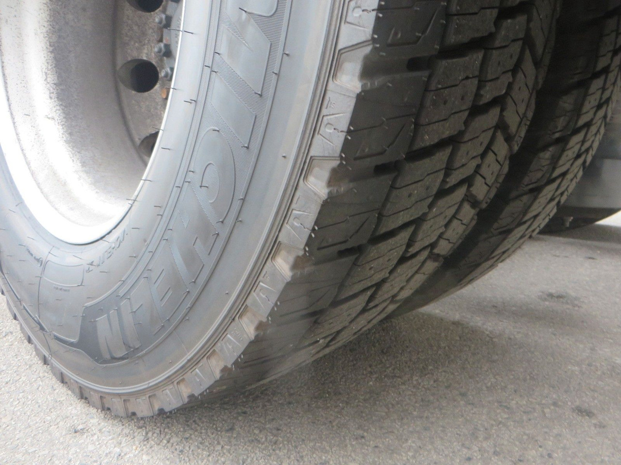 Tractor unit Renault T440 SC 4x2Tractor ADR: picture 6