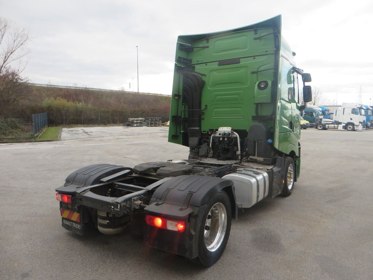 Renault T520 HSC 4x2Tractor mega Retarder - Tractor unit: picture 3 Renault T520 HSC 4x2Tractor mega Retarder - Tractor unit: picture 3