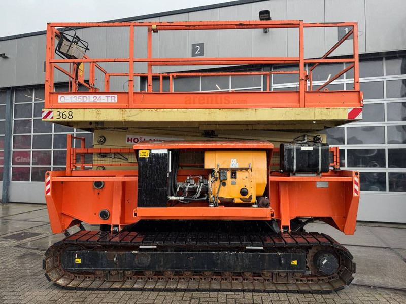 Holland lift Q 135 DL 24 - Scissor lift: picture 1 Holland lift Q 135 DL 24 - Scissor lift: picture 1