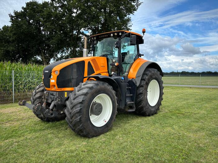 Claas Axion 920 - Farm tractor: picture 1 Claas Axion 920 - Farm tractor: picture 1