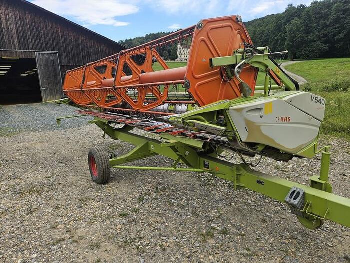 Claas V540 Vario - Combine header: picture 1 Claas V540 Vario - Combine header: picture 1