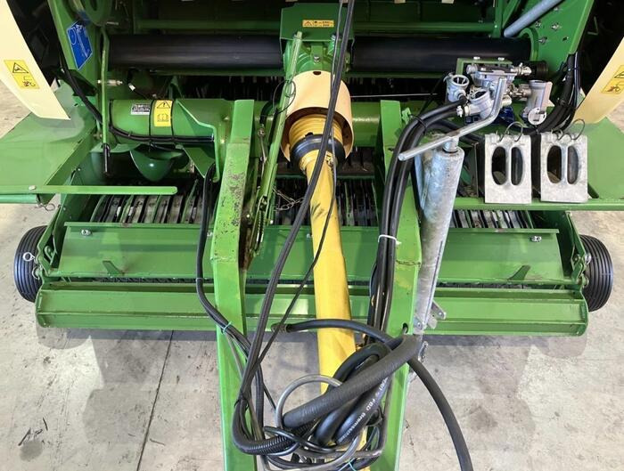 Krone Comprima F 125 XC - Round baler: picture 2 Krone Comprima F 125 XC - Round baler: picture 2