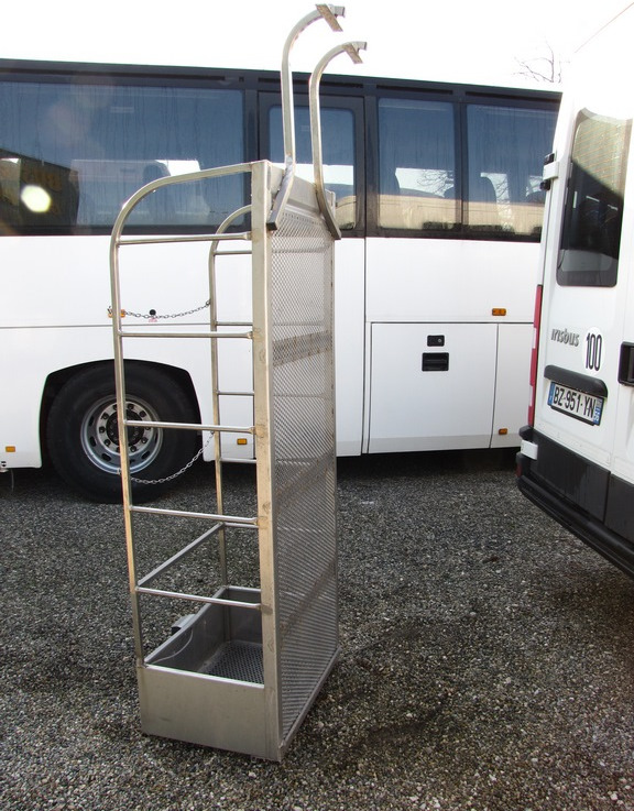 Porte ski Inox : - Tool/ Equipment: picture 4 Porte ski Inox : - Tool/ Equipment: picture 4