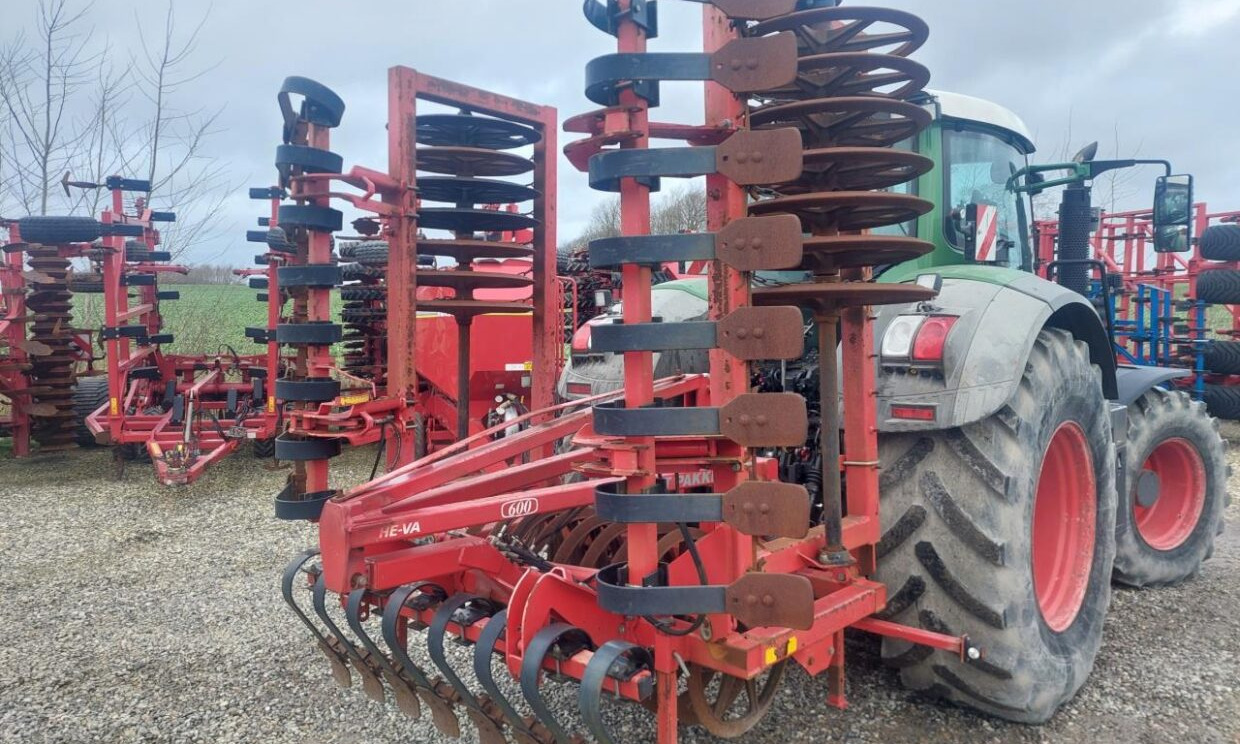 HE-VA Frontpakker 6m - Farm roller: picture 1 HE-VA Frontpakker 6m - Farm roller: picture 1