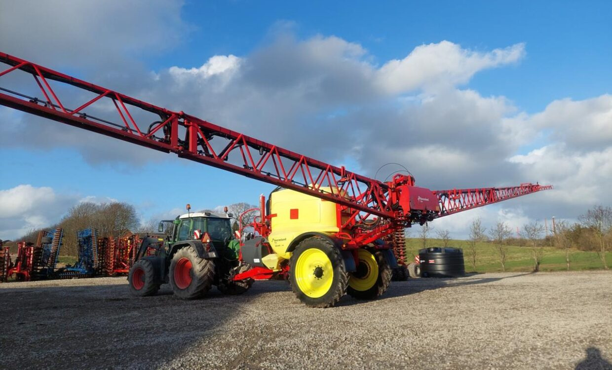 Trailed sprayer Kverneland IXtrack C60 - 36m: picture 9