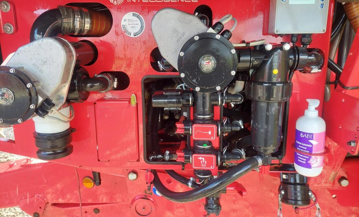 Trailed sprayer Kverneland IXtrack C60 - 36m: picture 7