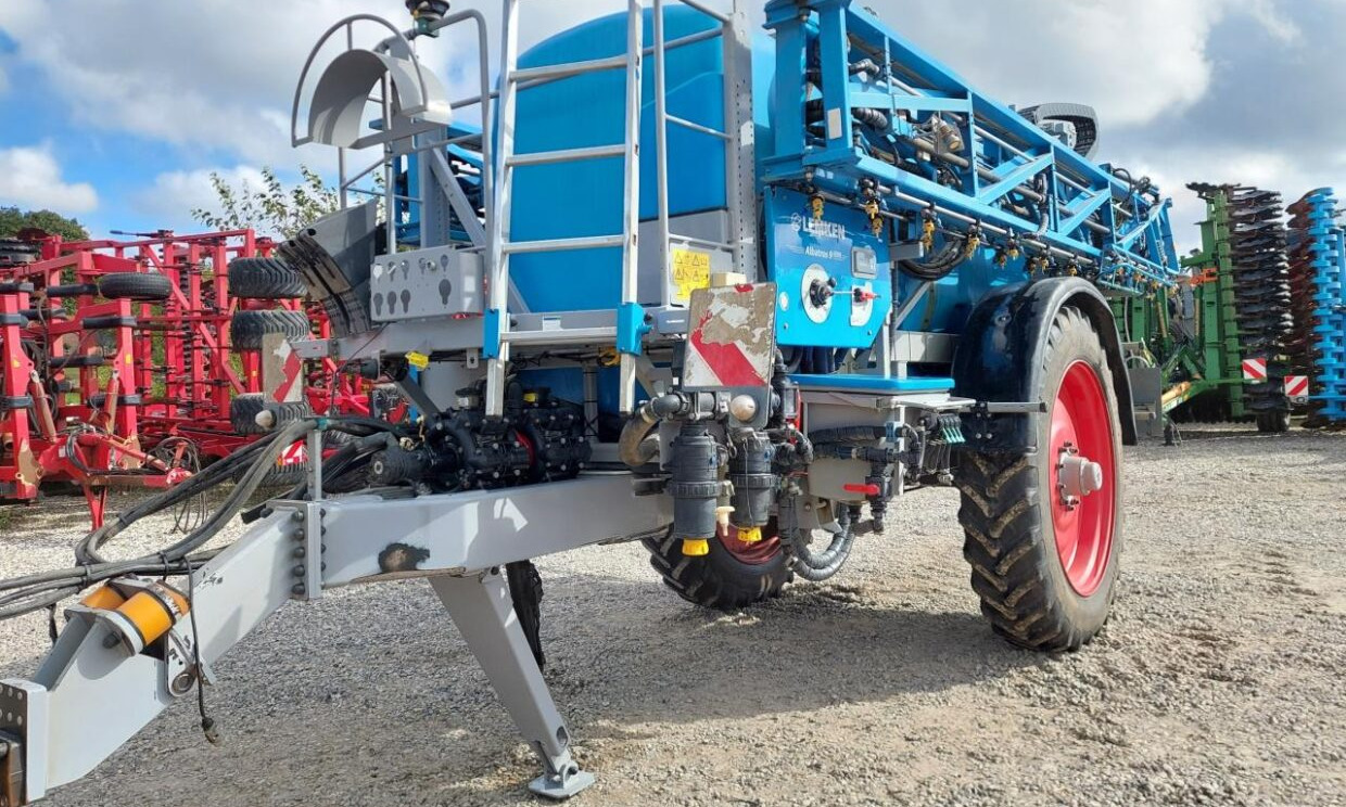 Lemken ALBATROS 9 6000 L med GPS - Trailed sprayer: picture 3 Lemken ALBATROS 9 6000 L med GPS - Trailed sprayer: picture 3