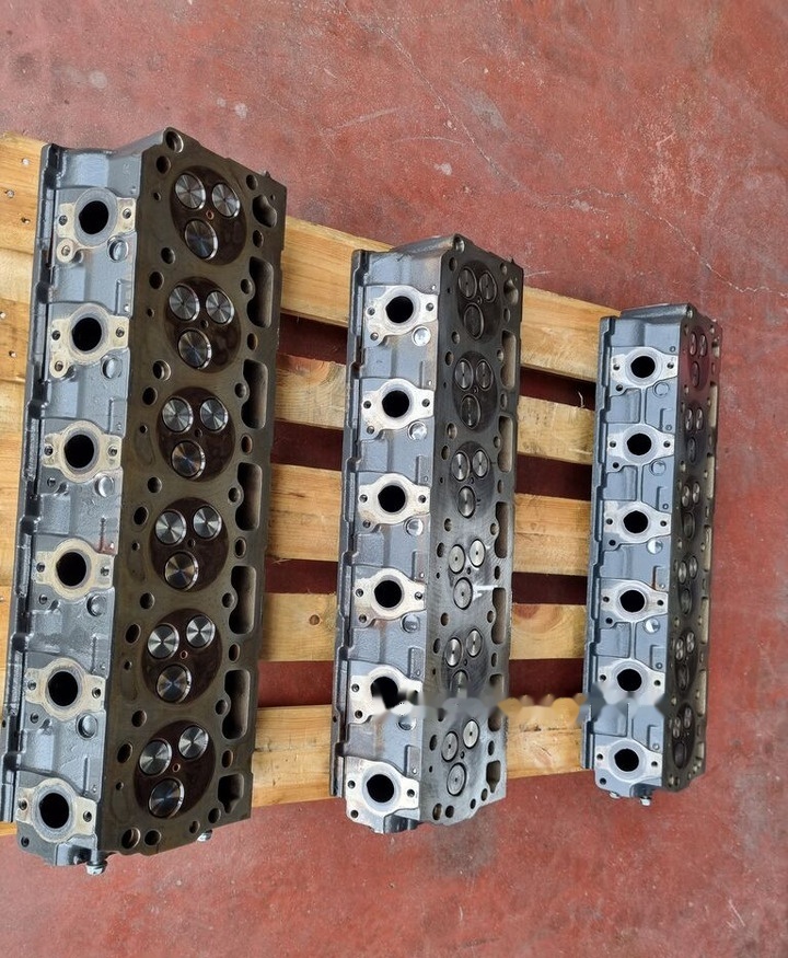 Mercedes-Benz ATEGO 9060162101 Mercedes-Benz ATEGO - Motorhead for Truck: picture 1 Mercedes-Benz ATEGO 9060162101 Mercedes-Benz ATEGO - Motorhead for Truck: picture 1