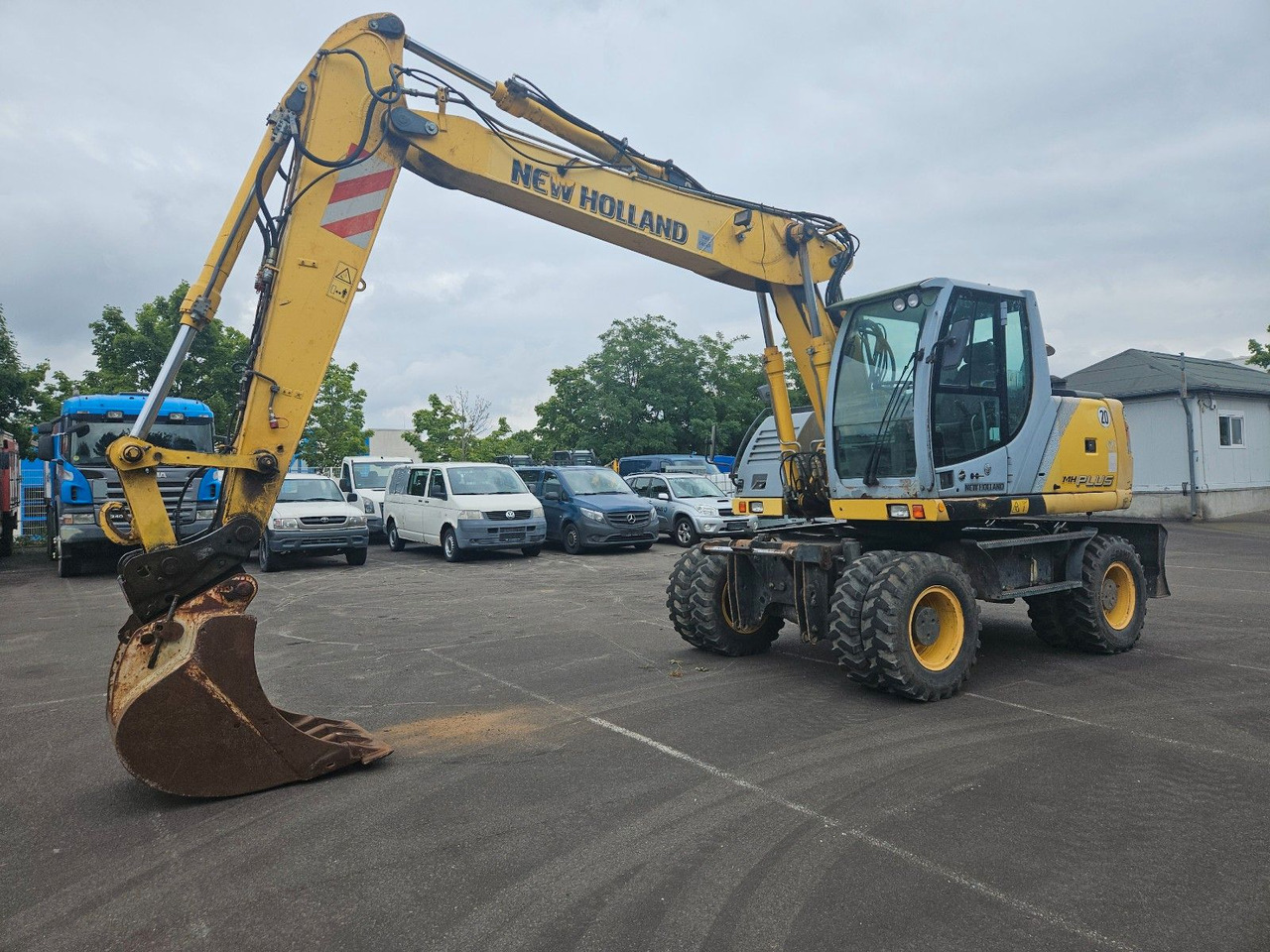 New Holland MH Plus 18t Mobilbagger - Wheel excavator: picture 2 New Holland MH Plus 18t Mobilbagger - Wheel excavator: picture 2