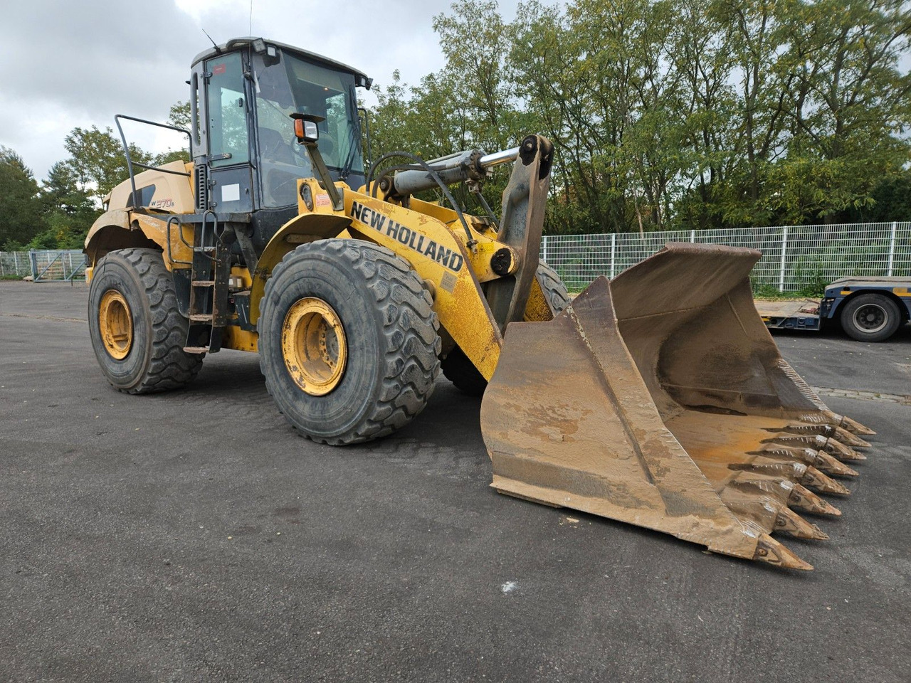New Holland W270 B Radlader - Wheel loader: picture 4 New Holland W270 B Radlader - Wheel loader: picture 4