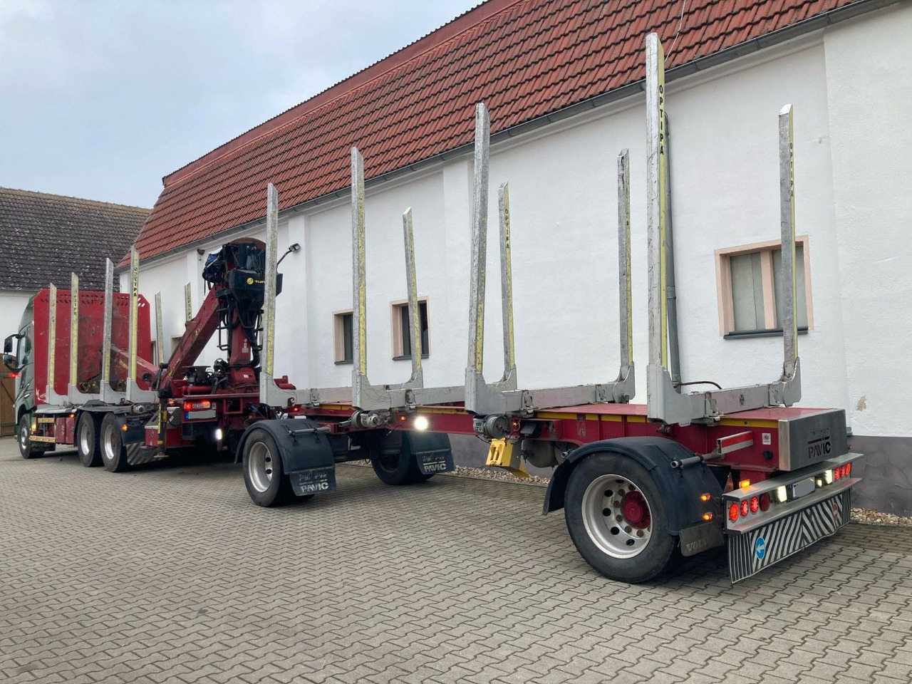 Volvo FH 64 R - 540 6x4 Kurzholzzug - Timber truck: picture 5 Volvo FH 64 R - 540 6x4 Kurzholzzug - Timber truck: picture 5