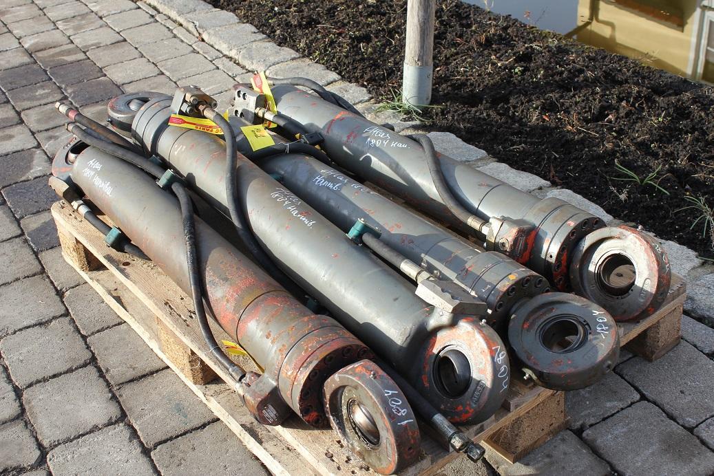 Atlas 1804 - Hydraulic cylinder for Construction machinery: picture 2 Atlas 1804 - Hydraulic cylinder for Construction machinery: picture 2