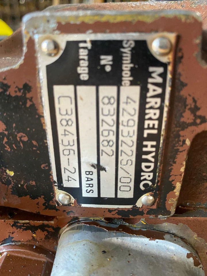 Case 888 P - Hydraulic valve for Construction machinery: picture 4 Case 888 P - Hydraulic valve for Construction machinery: picture 4