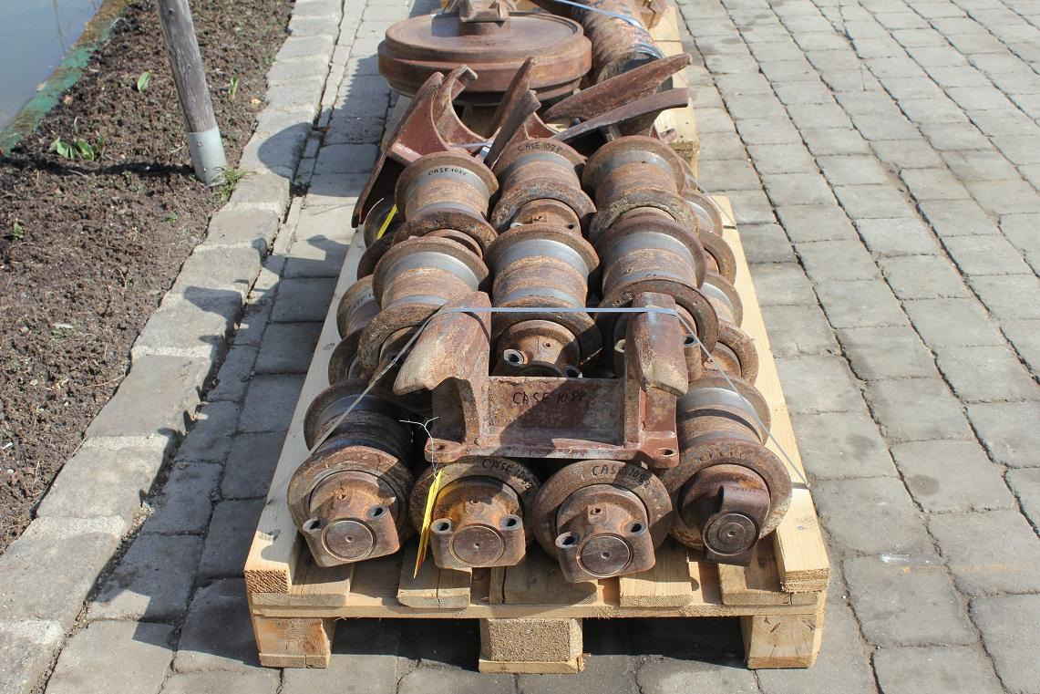 Case Poclain 1088 - Track roller for Construction machinery: picture 1 Case Poclain 1088 - Track roller for Construction machinery: picture 1