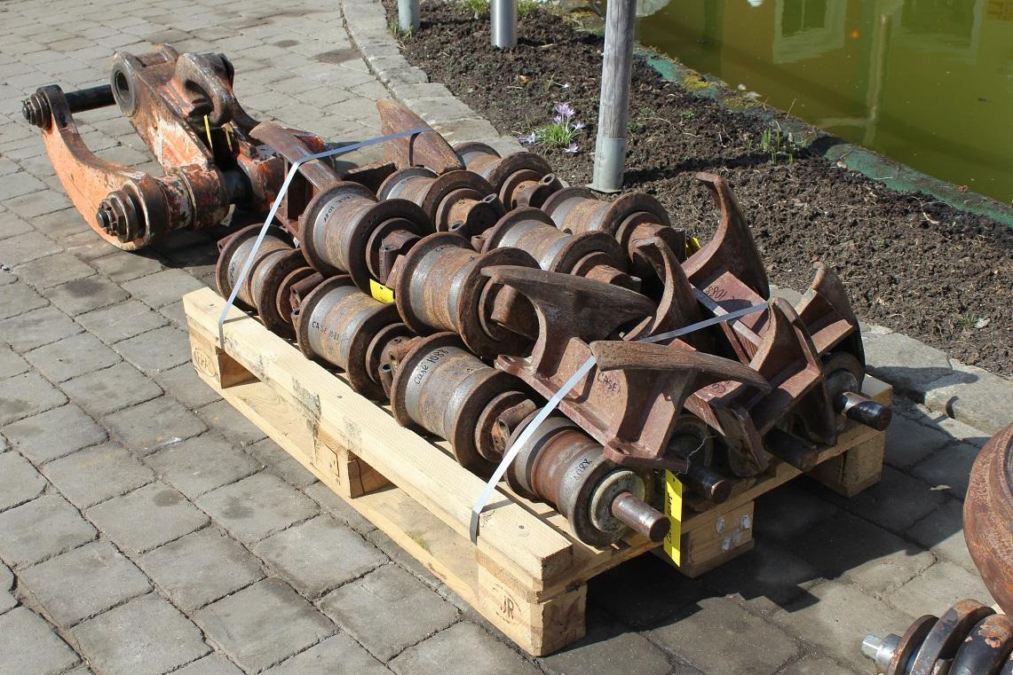 Case Poclain 1088 - Track roller for Construction machinery: picture 2 Case Poclain 1088 - Track roller for Construction machinery: picture 2