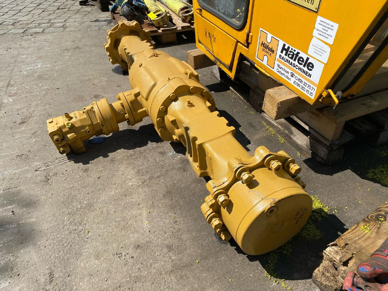 Caterpillar Walzenzug - Axle and parts for Construction machinery: picture 5 Caterpillar Walzenzug - Axle and parts for Construction machinery: picture 5