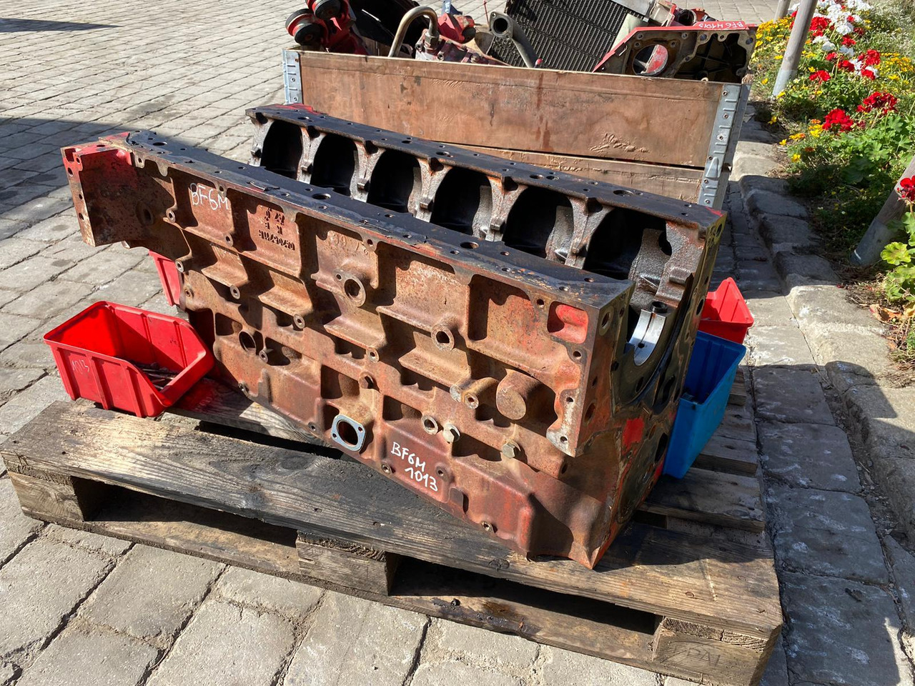 Deutz BF6M1013 - Engine and parts for Construction machinery: picture 1 Deutz BF6M1013 - Engine and parts for Construction machinery: picture 1