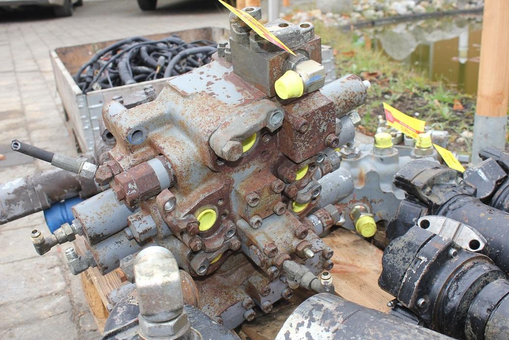 Hydraulic valve for Construction machinery Hitachi ZW 310: picture 8