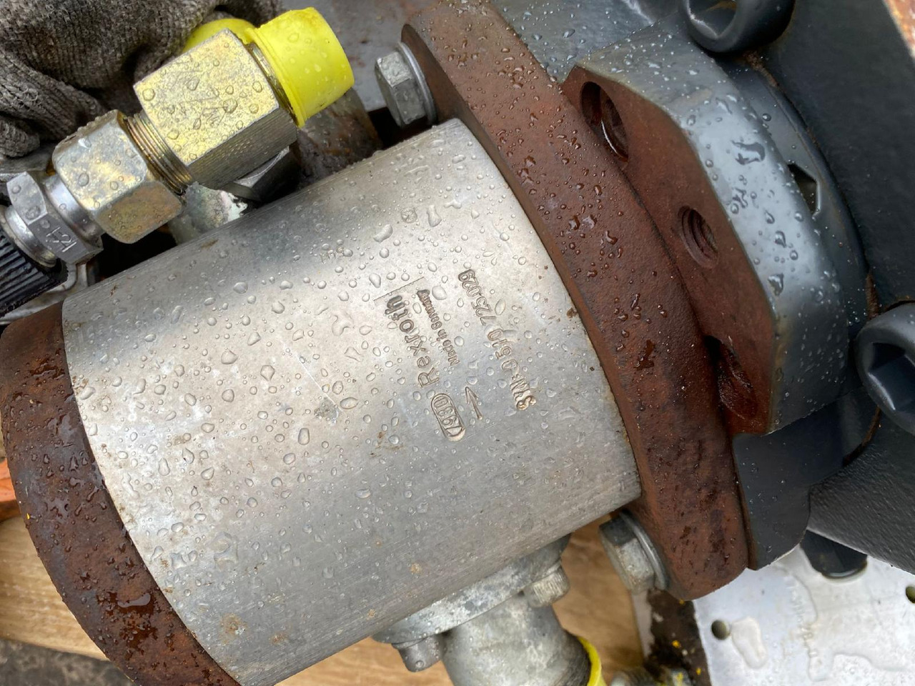 Hydromatik A4VG 90 aus Furukawa 320 E - Hydraulic pump for Construction machinery: picture 3 Hydromatik A4VG 90 aus Furukawa 320 E - Hydraulic pump for Construction machinery: picture 3