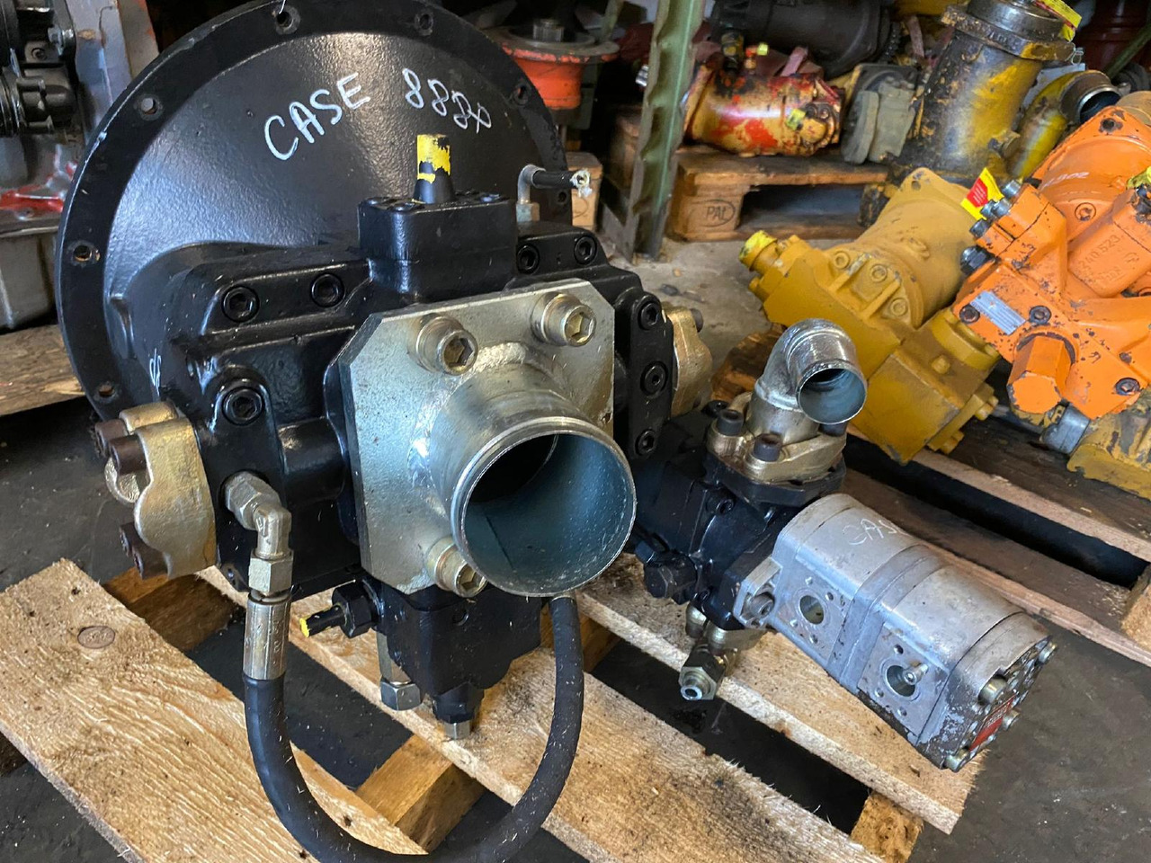 Hydromatik A8V080 aus Case 888P - Hydraulic pump for Construction machinery: picture 3 Hydromatik A8V080 aus Case 888P - Hydraulic pump for Construction machinery: picture 3