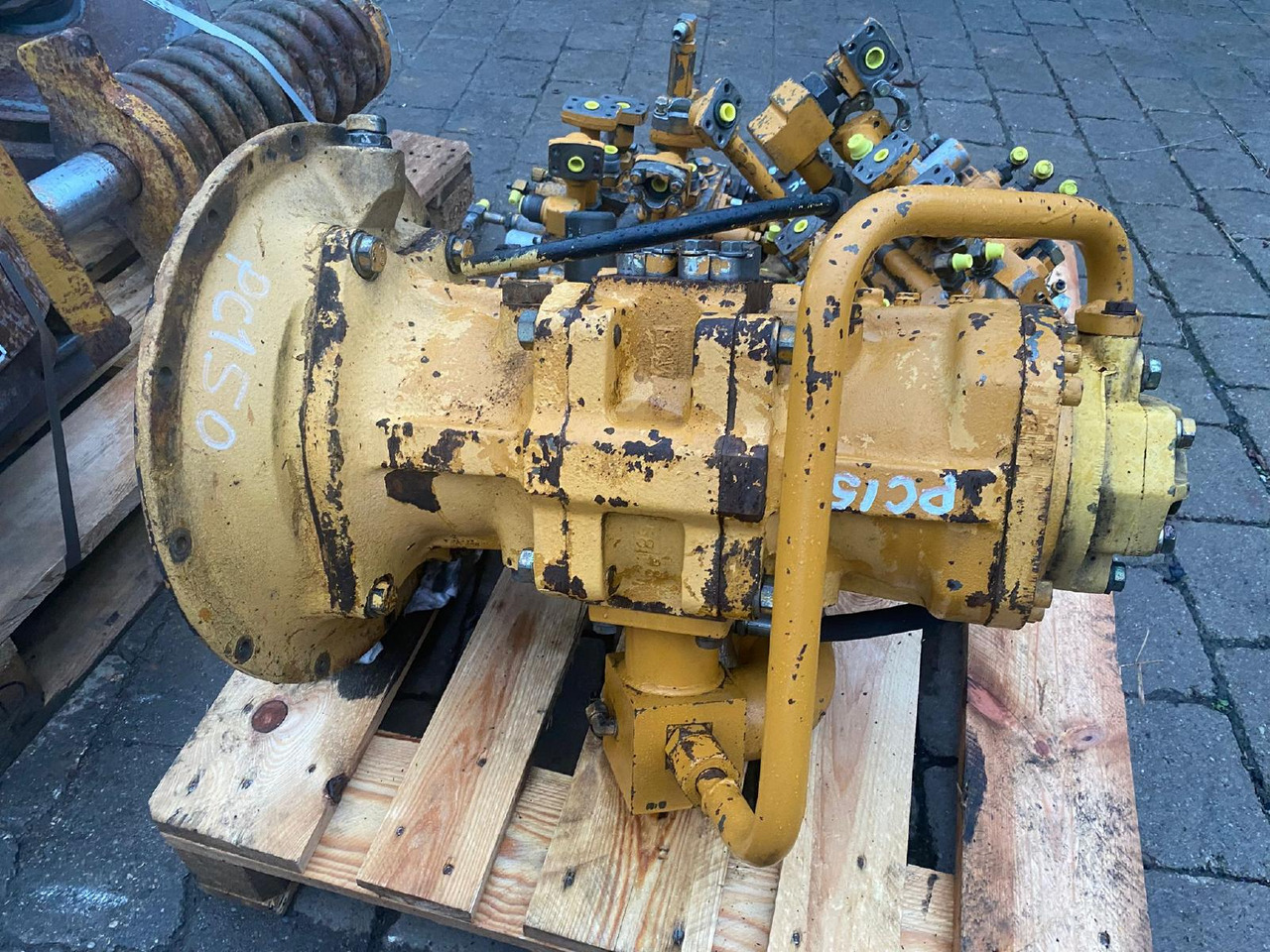 Komatsu PC 150 - Hydraulics for Construction machinery: picture 1 Komatsu PC 150 - Hydraulics for Construction machinery: picture 1