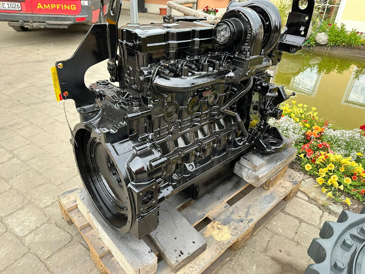 Komatsu SAA6D107-E1 n ü aus D51 - Engine for Construction machinery: picture 4 Komatsu SAA6D107-E1 n ü aus D51 - Engine for Construction machinery: picture 4