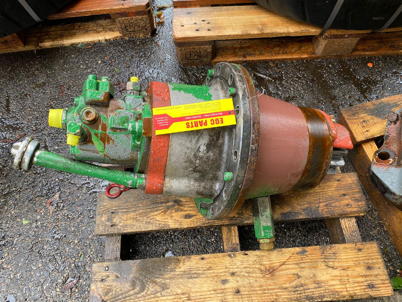 Liebherr A 904 LIT - Swing motor for Construction machinery: picture 1 Liebherr A 904 LIT - Swing motor for Construction machinery: picture 1