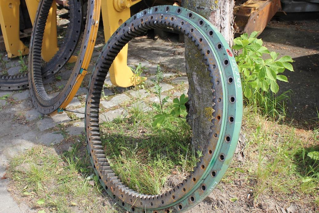 Liebherr A312 - Slewing ring for Construction machinery: picture 2 Liebherr A312 - Slewing ring for Construction machinery: picture 2