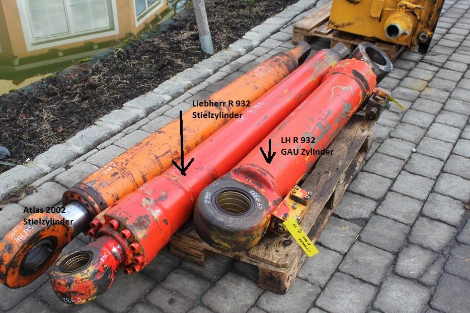 Liebherr R 932 LIT - Hydraulic cylinder for Construction machinery: picture 3 Liebherr R 932 LIT - Hydraulic cylinder for Construction machinery: picture 3