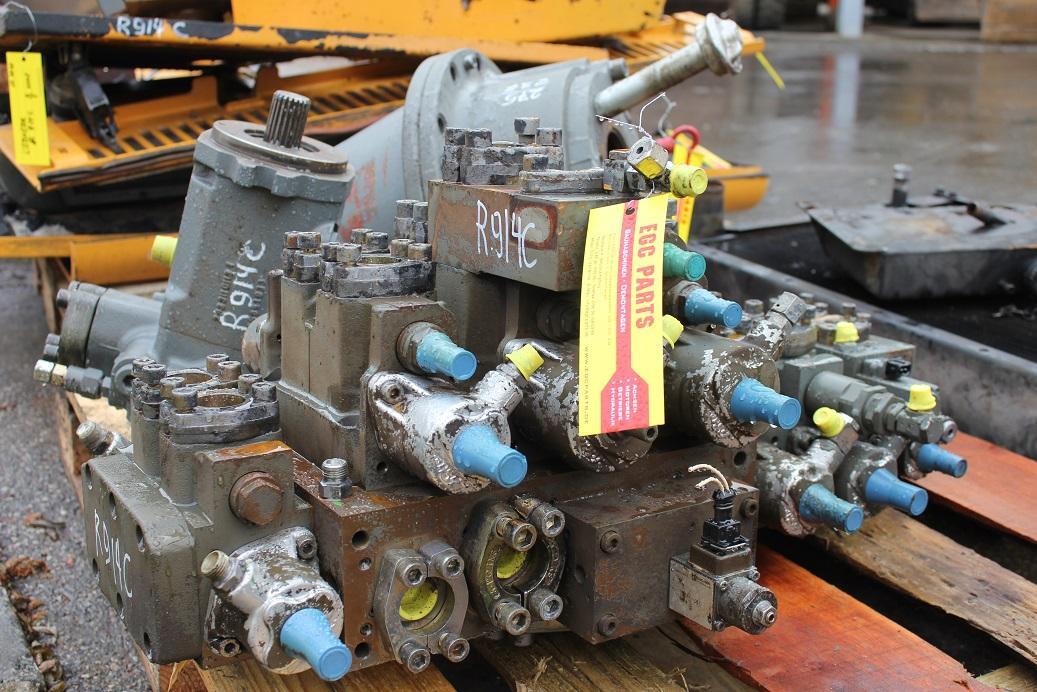 Liebherr R914 C - Hydraulic valve for Construction machinery: picture 2 Liebherr R914 C - Hydraulic valve for Construction machinery: picture 2