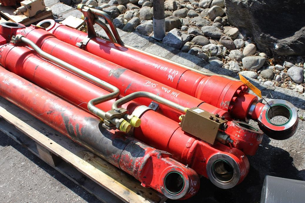 O&K MH Pllus - Hydraulic cylinder for Construction machinery: picture 3 O&K MH Pllus - Hydraulic cylinder for Construction machinery: picture 3