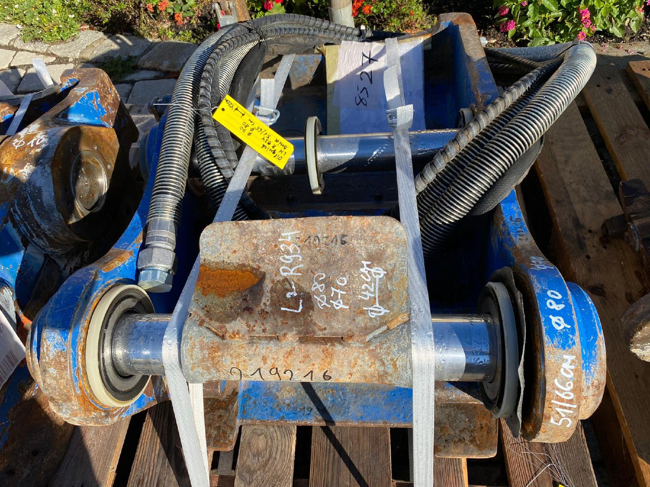 Oilquick Liebherr R 924 - Quick coupler for Construction machinery: picture 2 Oilquick Liebherr R 924 - Quick coupler for Construction machinery: picture 2