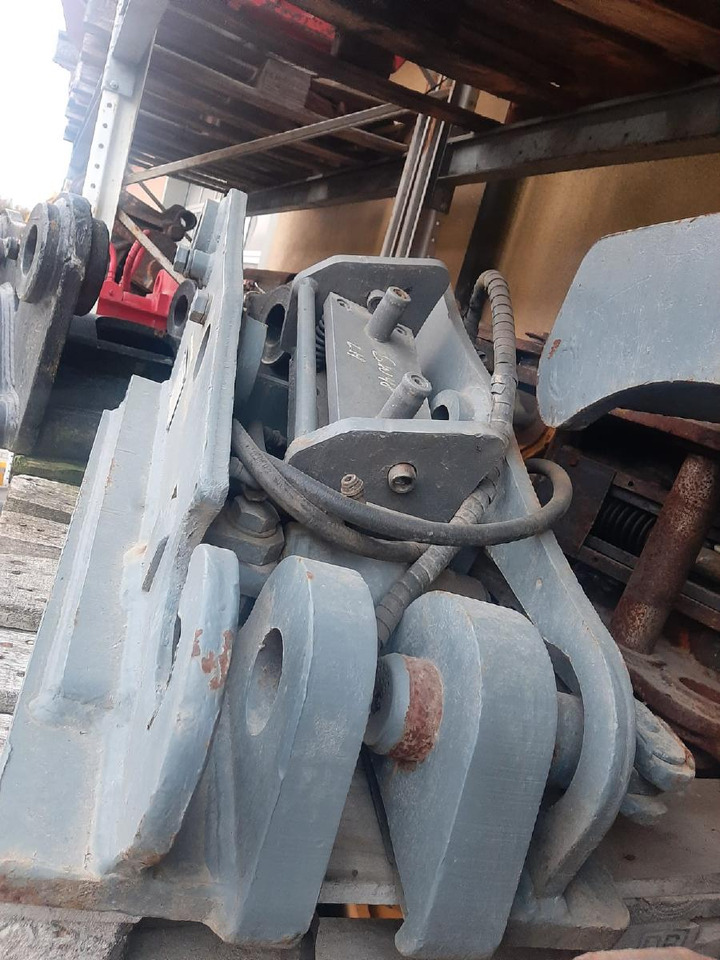 Paal aus Atlas 1304 - Quick coupler for Construction machinery: picture 3 Paal aus Atlas 1304 - Quick coupler for Construction machinery: picture 3