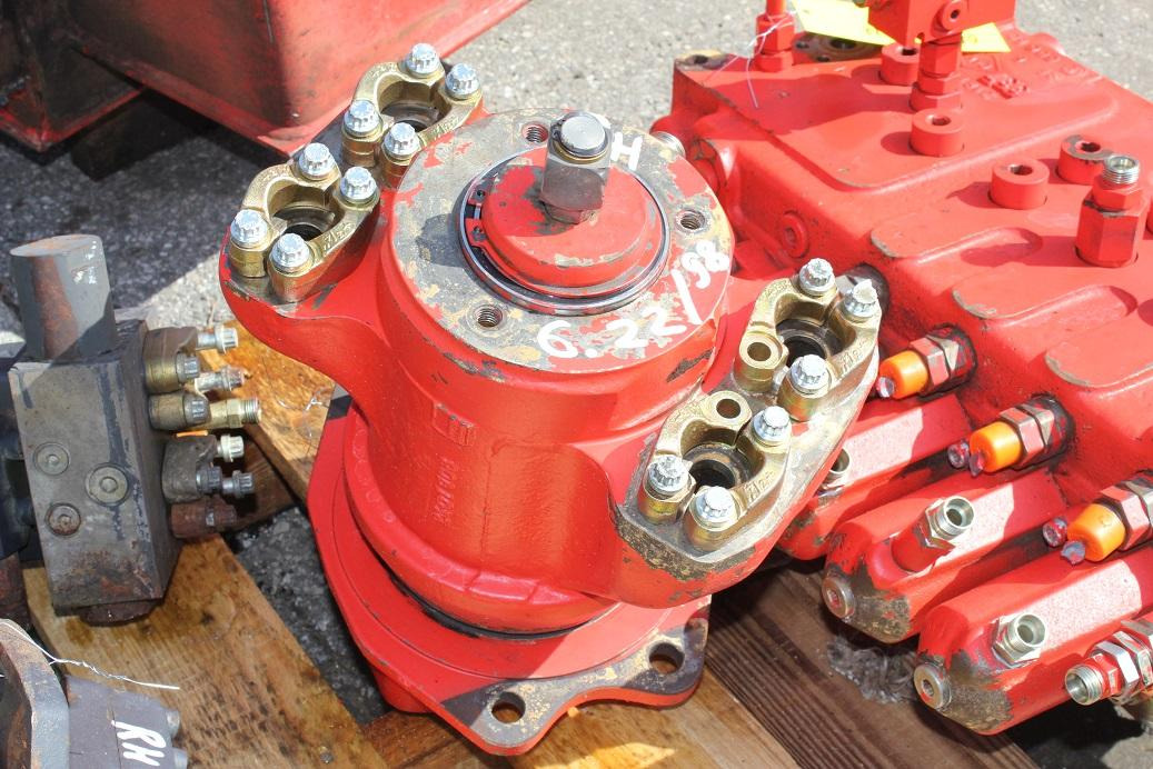 O&K RH 6.22 - Spare parts for Excavator: picture 3 O&K RH 6.22 - Spare parts for Excavator: picture 3