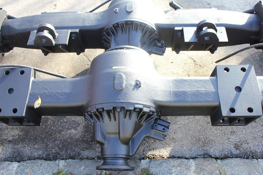 Valmet 901 - Axle and parts for Construction machinery: picture 4 Valmet 901 - Axle and parts for Construction machinery: picture 4