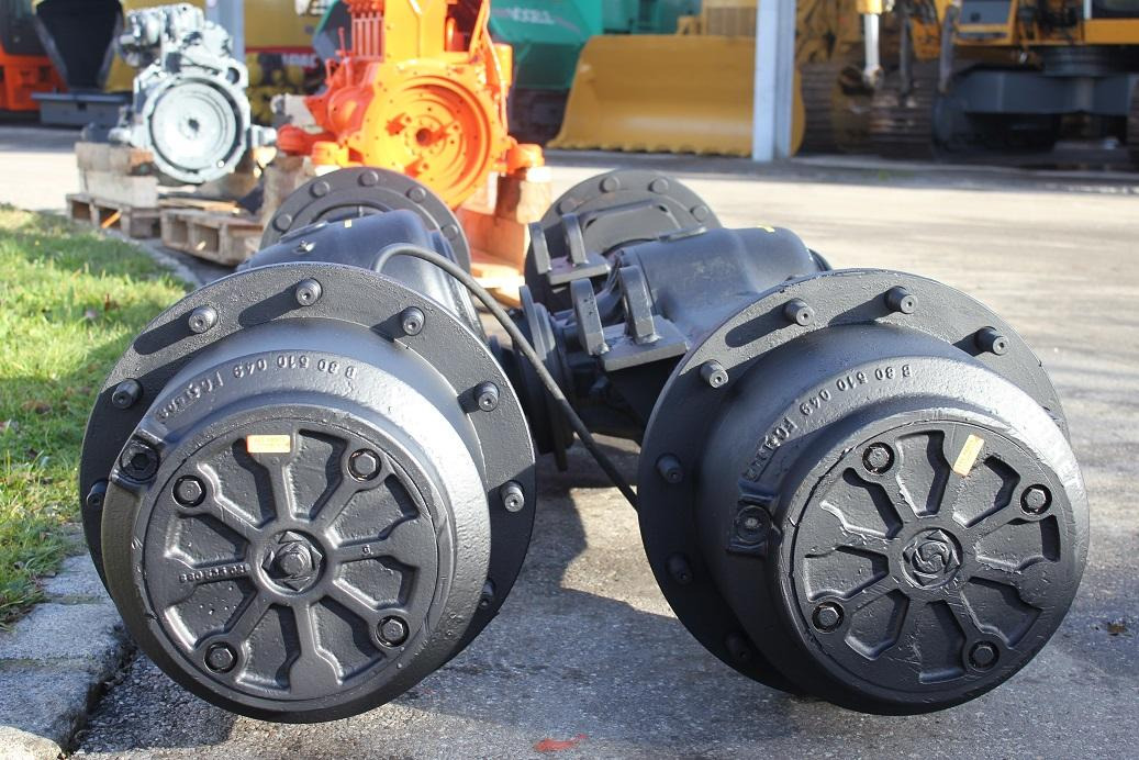 Valmet 901 - Axle and parts for Construction machinery: picture 3 Valmet 901 - Axle and parts for Construction machinery: picture 3