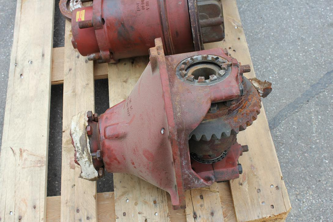 ZF Verschieden - Transmission for Construction machinery: picture 3 ZF Verschieden - Transmission for Construction machinery: picture 3