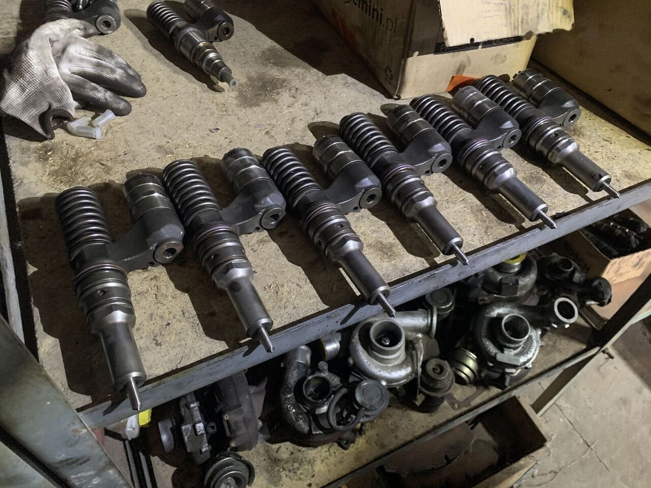 Bosch 3964829 VOLVO FM12, FH12, 3964829 - Fuel pump for Truck: picture 1 Bosch 3964829 VOLVO FM12, FH12, 3964829 - Fuel pump for Truck: picture 1