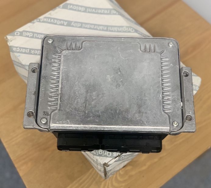 Bosch Sterownik Silnika Engine Control Ducato 2.8 HDI 281011755 for FIAT Ducato Boxer Jumper 2.8HDI 2000 - 2006 Oryginał NOWY commercial vehicle - ECU for Commercial vehicle: picture 2 Bosch Sterownik Silnika Engine Control Ducato 2.8 HDI 281011755 for FIAT Ducato Boxer Jumper 2.8HDI 2000 - 2006 Oryginał NOWY commercial vehicle - ECU for Commercial vehicle: picture 2