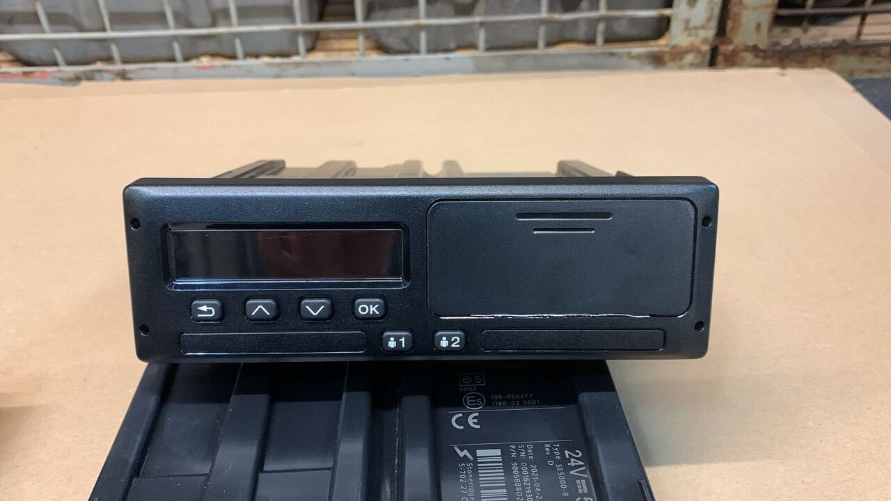 Scania NOWY 24V 5A 2918154 TYPE: SE5000-8 2918154 Scania truck - Tachograph for Truck: picture 1 Scania NOWY 24V 5A 2918154 TYPE: SE5000-8 2918154 Scania truck - Tachograph for Truck: picture 1