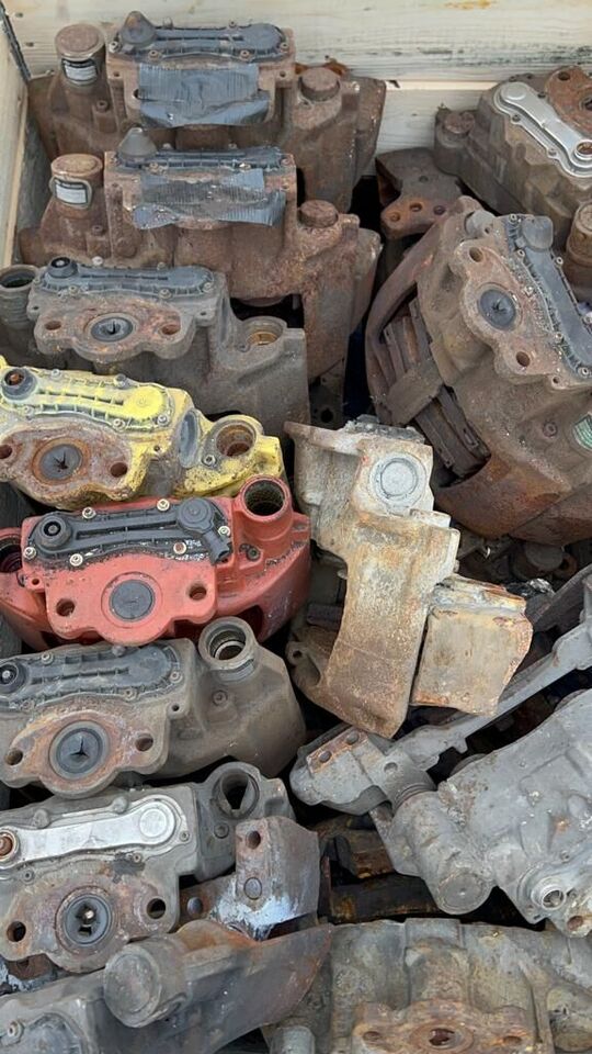 Scania SN7 XPI HPI R SN7206 / SN7264 Scania - Brake caliper for Truck: picture 2 Scania SN7 XPI HPI R SN7206 / SN7264 Scania - Brake caliper for Truck: picture 2