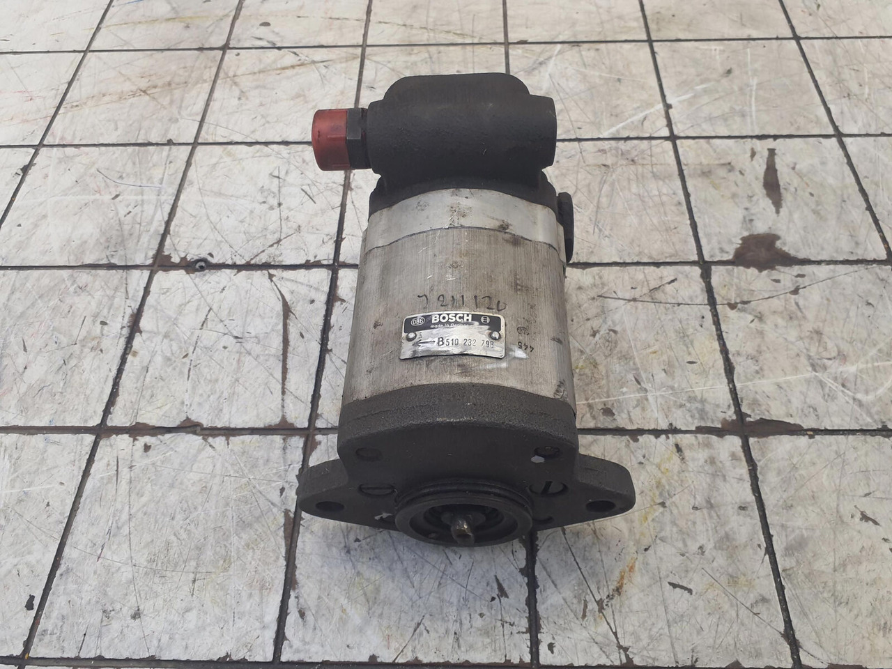 Bosch LTM 1090 emergency steering pump - Steering pump for Mobile crane: picture 1 Bosch LTM 1090 emergency steering pump - Steering pump for Mobile crane: picture 1