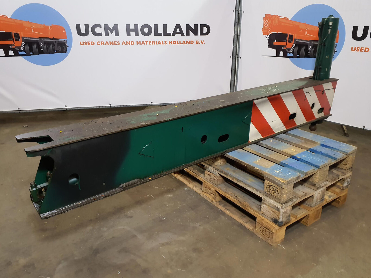 FAUN ATF 30-2 outrigger beam front complete - Suspension for Mobile crane: picture 3 FAUN ATF 30-2 outrigger beam front complete - Suspension for Mobile crane: picture 3