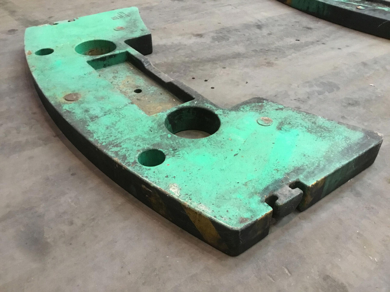 FAUN ATF 60-3 counterweight 2.0T - Counterweight for Mobile crane: picture 2 FAUN ATF 60-3 counterweight 2.0T - Counterweight for Mobile crane: picture 2