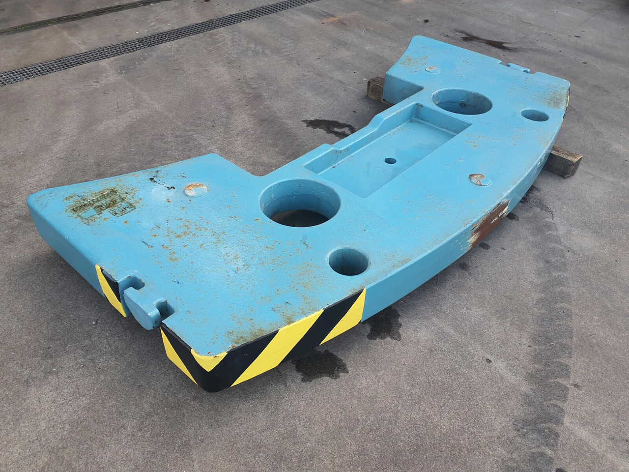 FAUN ATF 60-3 counterweight 2.0T - Counterweight for Mobile crane: picture 3 FAUN ATF 60-3 counterweight 2.0T - Counterweight for Mobile crane: picture 3