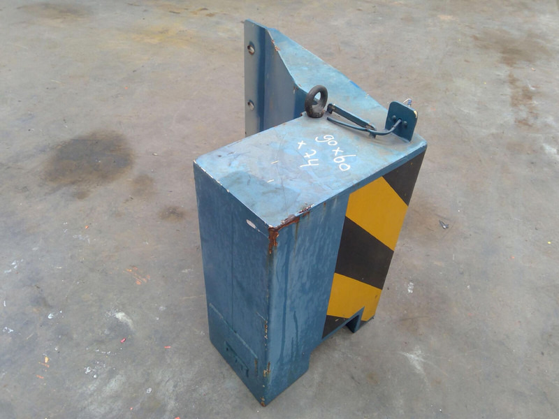 Faun ATF 40G-2 counterweight 0,7 ton left side - Counterweight for Construction machinery: picture 4 Faun ATF 40G-2 counterweight 0,7 ton left side - Counterweight for Construction machinery: picture 4