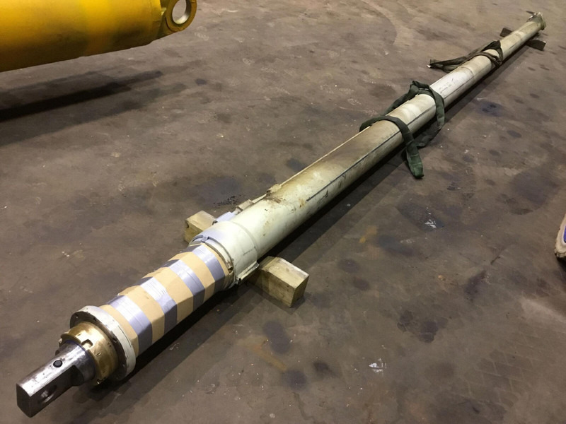 Faun RTF 30 telescopic cylinder double - Hydraulic cylinder for Crane: picture 1 Faun RTF 30 telescopic cylinder double - Hydraulic cylinder for Crane: picture 1