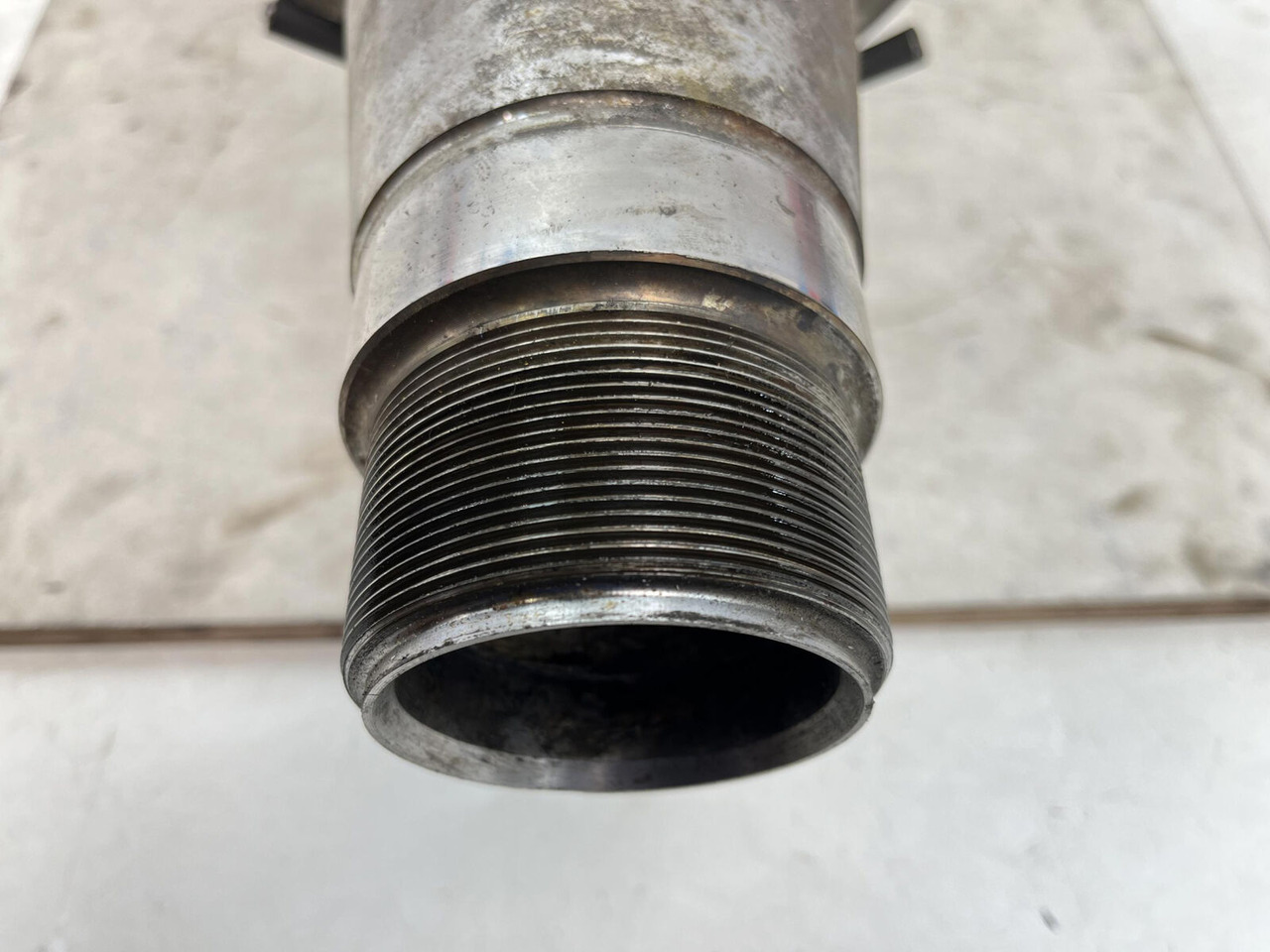 Steering knuckle for Mobile crane Grove AT 880 Steering knuckle 16 holes axle 2: picture 7